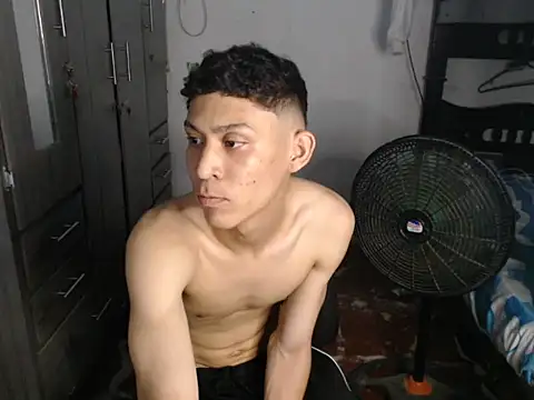 mastercum28 online show from May 2026 11:53:02 PM