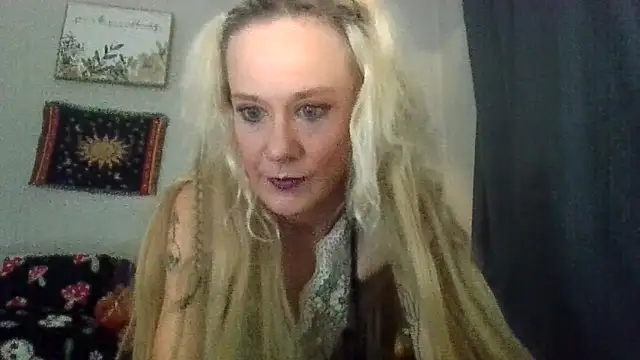 Snapshot of batshtcrzybbylov3 chatting on June 2026 09:40:02 AM batshtcrzybbylov3 online show from June 2026 09:40:02 AM