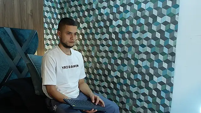 Snapshot of Joaho_Fernandez chatting on May 2026 09:22:02 PM Joaho Fernandez online show from May 2026 09:22:02 PM