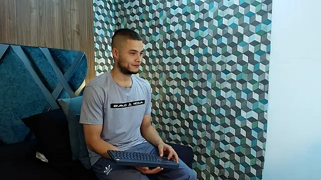 Snapshot of Joaho_Fernandez chatting on June 2026 09:13:02 PM Joaho Fernandez online show from June 2026 09:13:02 PM