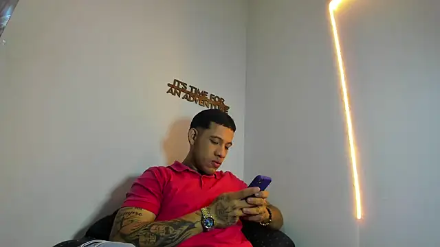 Snapshot of Benjamin_lich chatting on July 2026 01:25:01 PM Benjamin lich online show from July 2026 01:25:01 PM