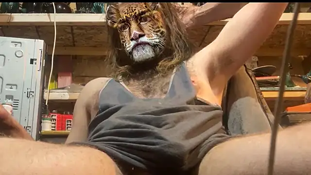 Snapshot of hairyhungnaughtyguy chatting on June 2026 05:20:02 AM hairyhungnaughtyguy online show from June 2026 05:20:02 AM