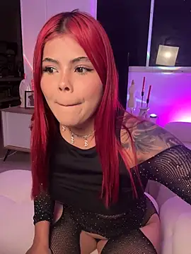 Snapshot of giss_sweet1 chatting on April 2026 02:15:02 AM giss sweet1 online show from April 2026 02:15:02 AM