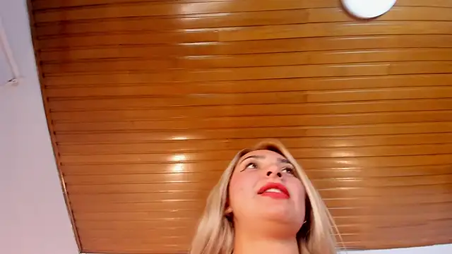 Catalina Osorio online show from April 2026 02:27:02 AM