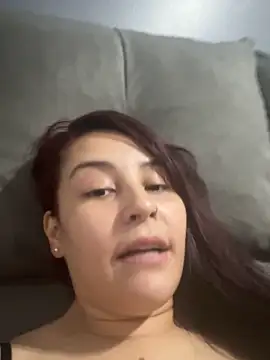 veronicasapequinha online show from April 2026 01:41:01 PM