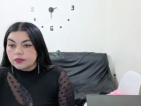 Snapshot of Karla_greenn chatting on July 2026 07:42:02 PM Karla greenn online show from July 2026 07:42:02 PM