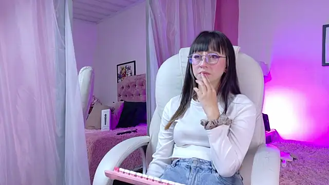 Keiko Amane online show from April 2026 03:35:02 AM