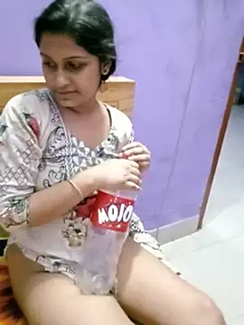 Jerin Couple61 online show from May 2026 02:12:02 PM