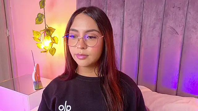 angelicaa garcia online show from May 2026 11:19:01 AM