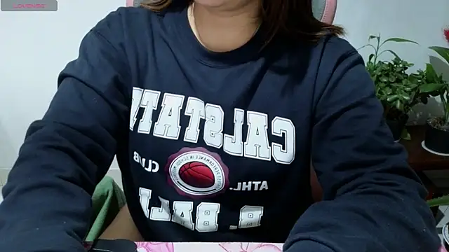 Elfi 333 online show from May 2026 03:01:02 AM