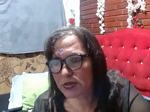 kristalmarelyn online show from April 2026 07:11:01 AM