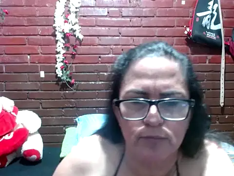 kristalmarelyn online show from May 2026 06:30:01 AM