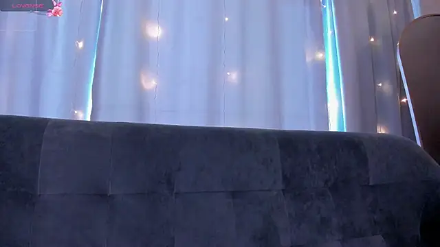 Snapshot of LoveBettie chatting on May 2026 08:41:01 AM LoveBettie online show from May 2026 08:41:01 AM