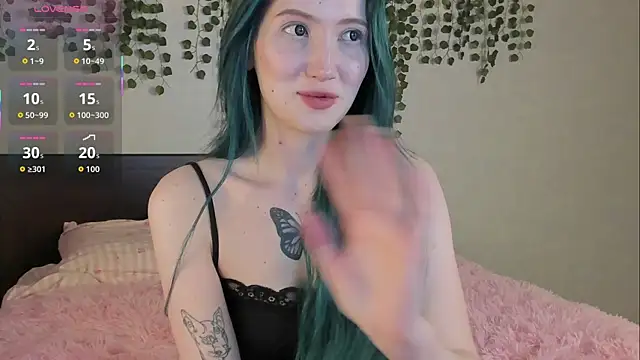 Snapshot of Leona_Vixen chatting on May 2026 11:11:01 PM Leona Vixen online show from May 2026 11:11:01 PM