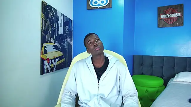 Snapshot of JeanDantte chatting on July 2026 06:43:02 PM JeanDantte online show from July 2026 06:43:02 PM