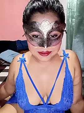 Snapshot of Maskedcurves chatting on July 2026 02:24:01 PM Maskedcurves online show from July 2026 02:24:01 PM