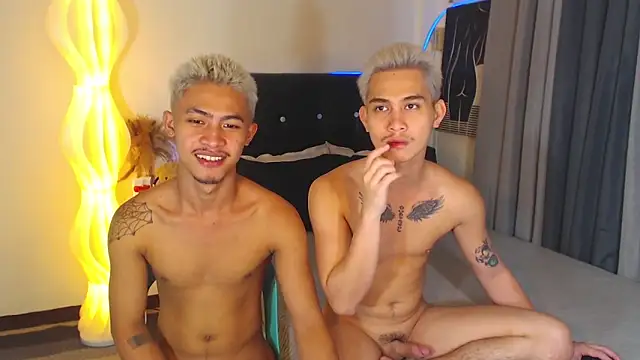 Xasianhotguy online show from May 2026 10:51:01 PM