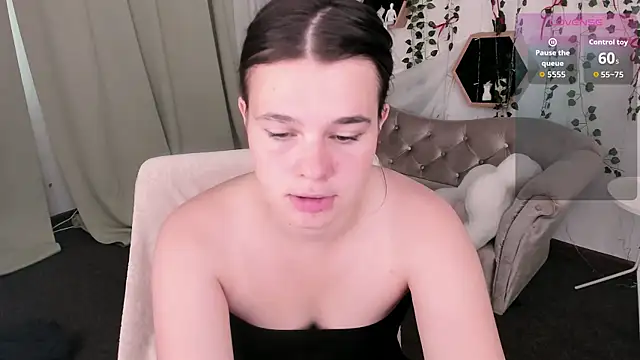 Kacey Love online show from July 2026 02:13:01 PM