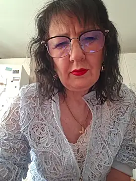 Snapshot of LaliaMia chatting on April 2026 02:44:01 AM LaliaMia online show from April 2026 02:44:01 AM