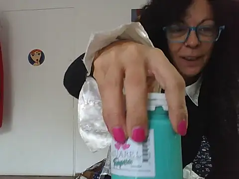 luly mariposa online show from May 2026 02:55:02 PM