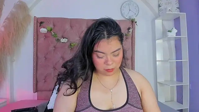 Snapshot of ROSELEI_ chatting on May 2026 01:30:01 PM ROSELEI online show from May 2026 01:30:01 PM
