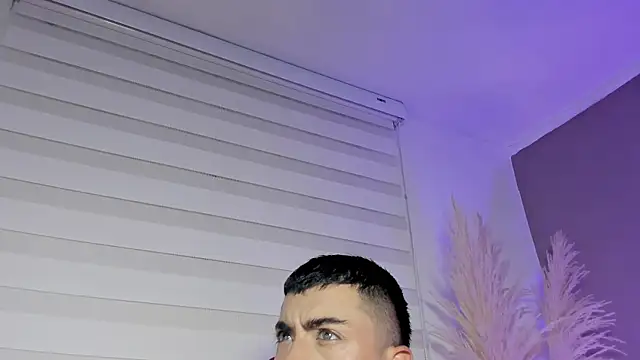 Snapshot of Alexander_Diazz chatting on May 2026 12:12:02 PM Alexander Diazz online show from May 2026 12:12:02 PM