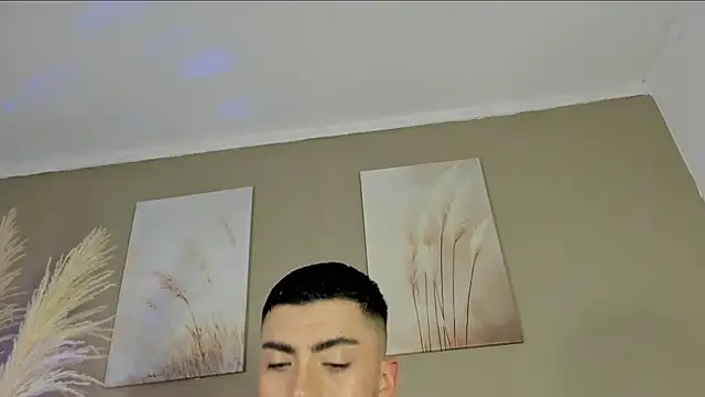 Snapshot of Alexander_Diazz chatting on May 2026 12:45:02 PM Alexander Diazz online show from May 2026 12:45:02 PM