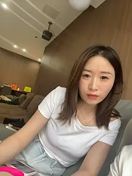 qin205205 online show from June 2026 05:39:02 AM