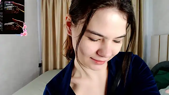 Snapshot of _sweetybunny_ chatting on May 2026 05:01:02 AM sweetybunny online show from May 2026 05:01:02 AM