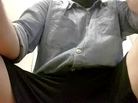 Snapshot of Dark_Silk_TV chatting on May 2026 12:39:01 AM Dark Silk TV online show from May 2026 12:39:01 AM