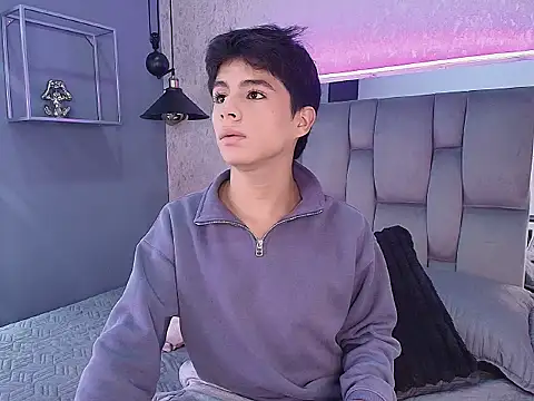 Snapshot of saintDangelo chatting on May 2026 01:17:01 PM saintDangelo online show from May 2026 01:17:01 PM