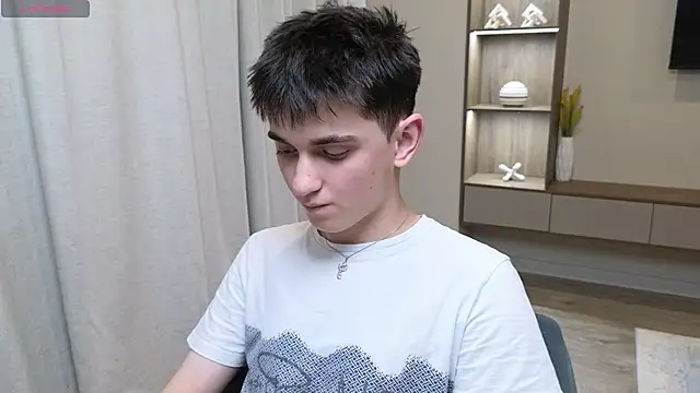 Snapshot of alexander_18_xxl chatting on July 2026 07:01:01 PM alexander 18 xxl online show from July 2026 07:01:01 PM