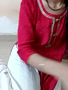 Snapshot of Baby-Doll_ chatting on May 2026 05:37:01 AM Baby-Doll online show from May 2026 05:37:01 AM
