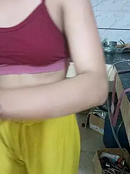 Snapshot of Baby-Doll_ chatting on May 2026 04:32:01 AM Baby-Doll online show from May 2026 04:32:01 AM