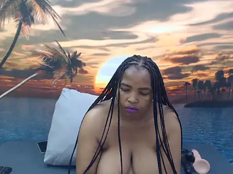 GoldenLuxeLady online show from May 2026 04:41:02 AM