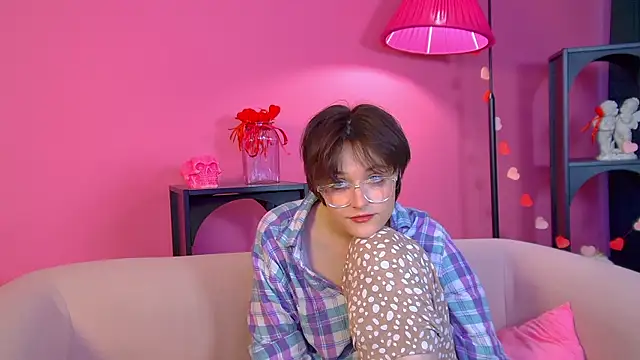 Snapshot of RitaRoses chatting on April 2026 03:13:02 AM RitaRoses online show from April 2026 03:13:02 AM