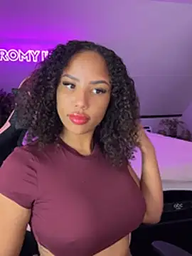 Snapshot of princessromyindy chatting on April 2026 06:46:02 PM princessromyindy online show from April 2026 06:46:02 PM