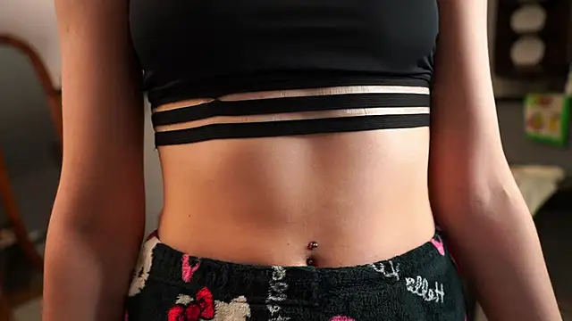 AgathaCarra online show from April 2026 05:52:01 PM