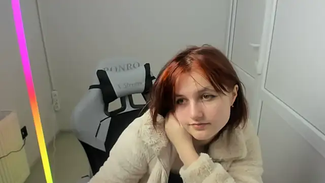 GoldenKiss online show from May 2026 09:04:01 AM