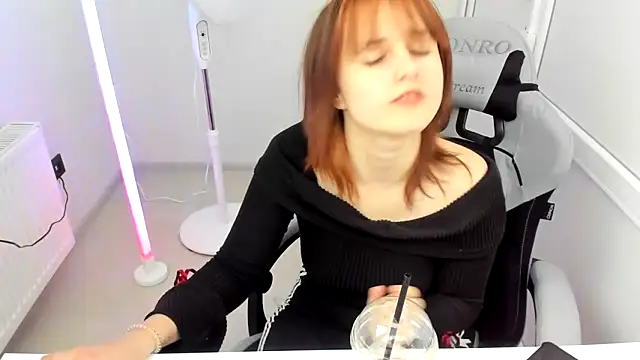 GoldenKiss online show from May 2026 06:40:02 AM