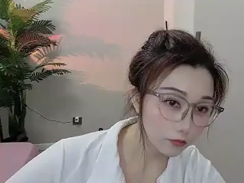 Yunxi- online show from April 2026 01:01:02 PM