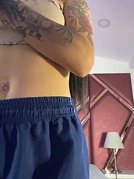 ZoeHarpers online show from May 2026 12:32:01 PM