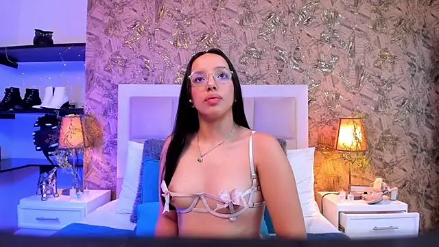 ValkyriaSteel online show from April 2026 07:20:01 PM