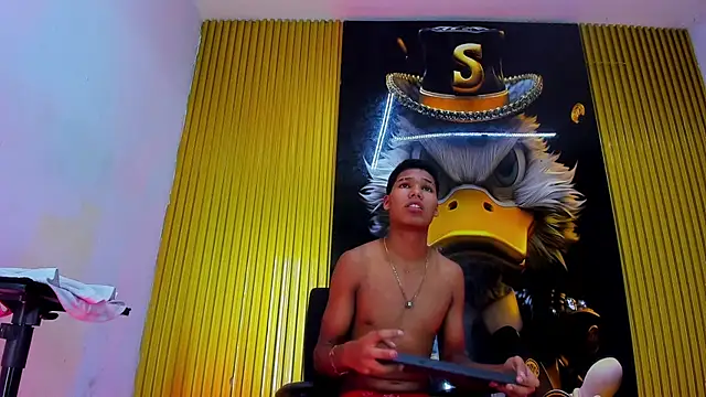 Snapshot of Gang_Members_xxx_ chatting on April 2026 03:09:02 AM Gang Members xxx online show from April 2026 03:09:02 AM