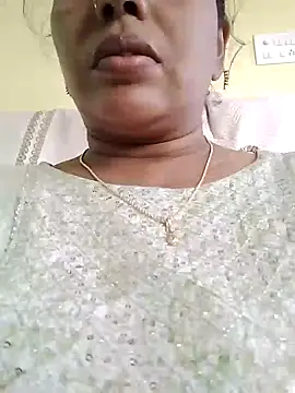 Snapshot of Monika_telugu_queen chatting on April 2026 08:45:01 AM Monika telugu queen online show from April 2026 08:45:01 AM