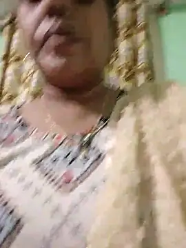 Snapshot of Monika_telugu_queen chatting on April 2026 04:45:02 PM Monika telugu queen online show from April 2026 04:45:02 PM