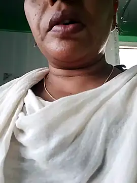 Snapshot of Monika_telugu_queen chatting on May 2026 11:59:01 AM Monika telugu queen online show from May 2026 11:59:01 AM