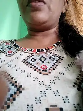 Snapshot of Monika_telugu_queen chatting on May 2026 08:10:01 AM Monika telugu queen online show from May 2026 08:10:01 AM