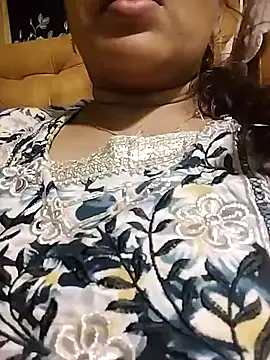 Snapshot of Monika_telugu_queen chatting on May 2026 08:15:01 PM Monika telugu queen online show from May 2026 08:15:01 PM