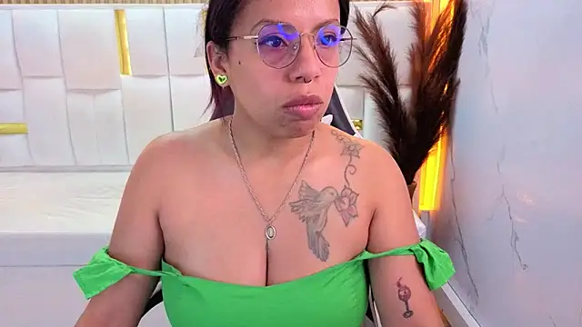 valerytp online show from April 2026 05:50:01 PM